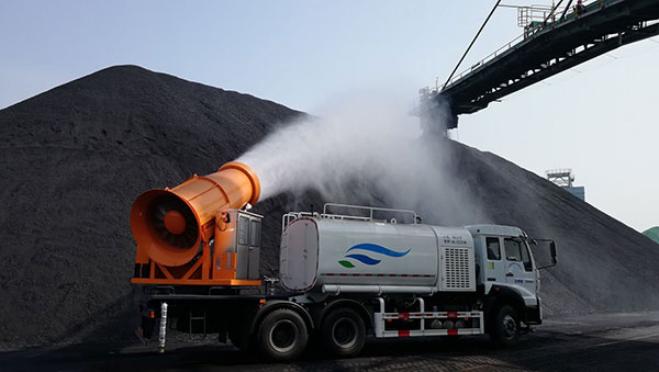 多功能霧炮機在礦塵的防治工作中的重要作用.jpg 多功能霧炮機在礦塵的防治工作中的重要作用.jpg